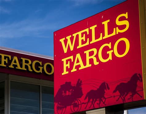 Deposit products offered by Wells Fargo Bank, N. . Wells fargo hours of operation